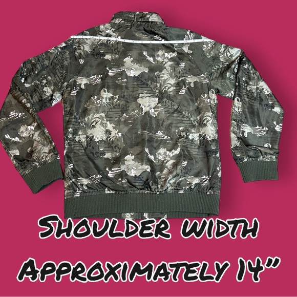 🎉 HOST PICK 🎉Girls’ Members Only Bomber Jacket in camo green and pink. Kids 12 - Picture 7 of 15